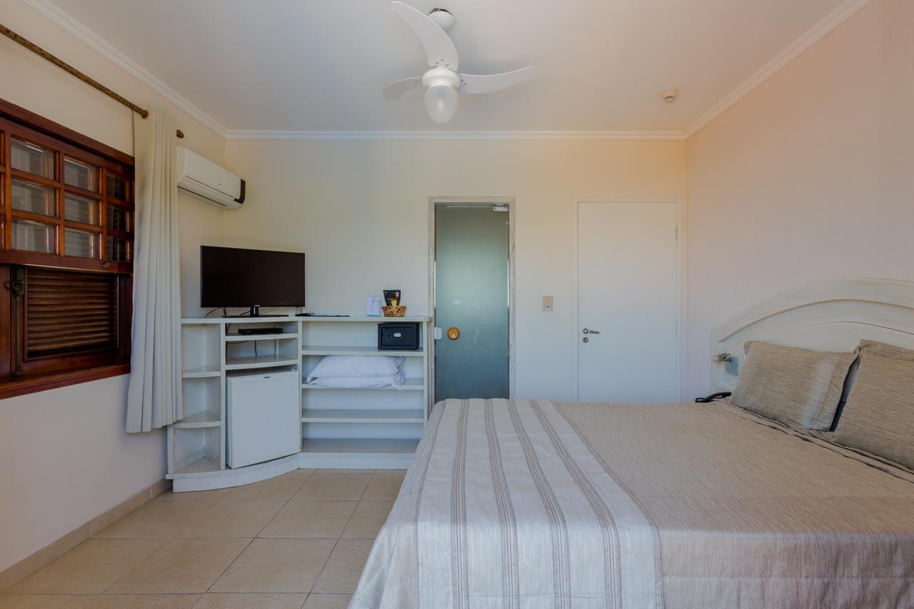 Beach Hotel Cambury กัมบูรี ภายนอก รูปภาพ